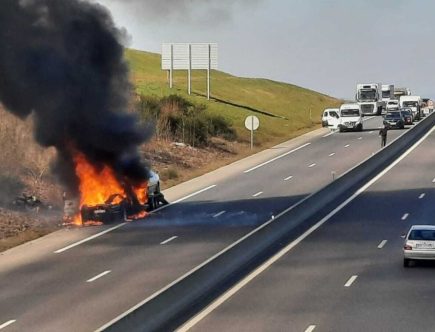 restez informé sur l'incendie survenu récemment sur l'autoroute : causes, impacts sur la circulation, mesures de sécurité et recommandations pour les automobilistes.