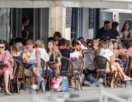 découvrez les raisons des tensions entre commerçants à la rochelle en juillet 2025 et les impacts sur l’activité économique locale. suivez l’évolution de la situation et les réactions des acteurs concernés.