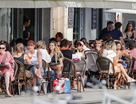 découvrez les raisons des tensions entre commerçants à la rochelle en juillet 2025 et les impacts sur l’activité économique locale. suivez l’évolution de la situation et les réactions des acteurs concernés.