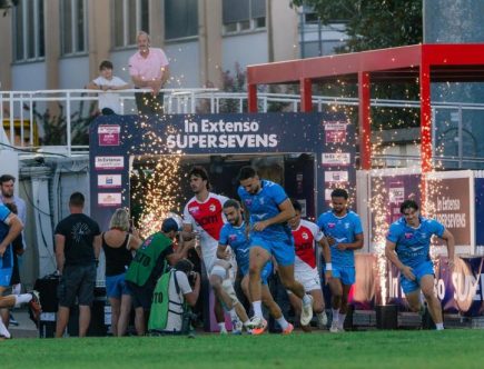 découvrez comment monaco a réalisé un doublé historique en remportant le supersevens face à dax. résumé du match, moments forts et réactions des joueurs.
