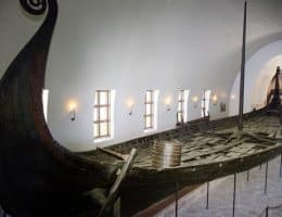 découvrez le musée trois navires, un lieu unique dédié à l’histoire maritime où s’exposent maquettes, objets anciens et récits captivants sur les navires et marins d’autrefois. une visite incontournable pour petits et grands passionnés de la mer.
