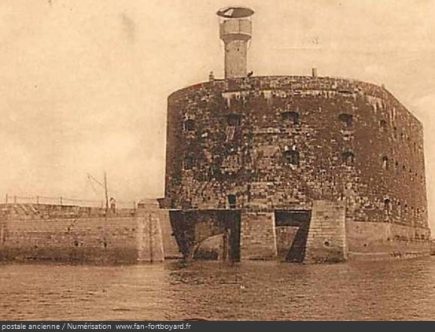 découvrez tout sur le béton de fort boyard : son histoire, sa construction, les secrets de sa solidité et les techniques utilisées pour ériger ce monument emblématique en pleine mer.