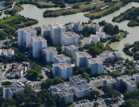 découvrez le quartier des salines à la rochelle : un secteur résidentiel paisible, proche du centre-ville, offrant un cadre de vie agréable entre nature, logements modernes et accès facile aux commerces et services.