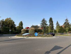 découvrez l'inauguration du nouveau giratoire à saint-xandre, une amélioration essentielle pour la fluidité du trafic et la sécurité des usagers.