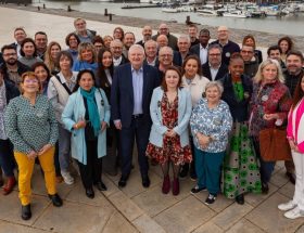 municipales 2026 : les comités de quartier à la rochelle invitent les candidats à s'engager pour répondre aux attentes locales et améliorer la vie de la communauté.